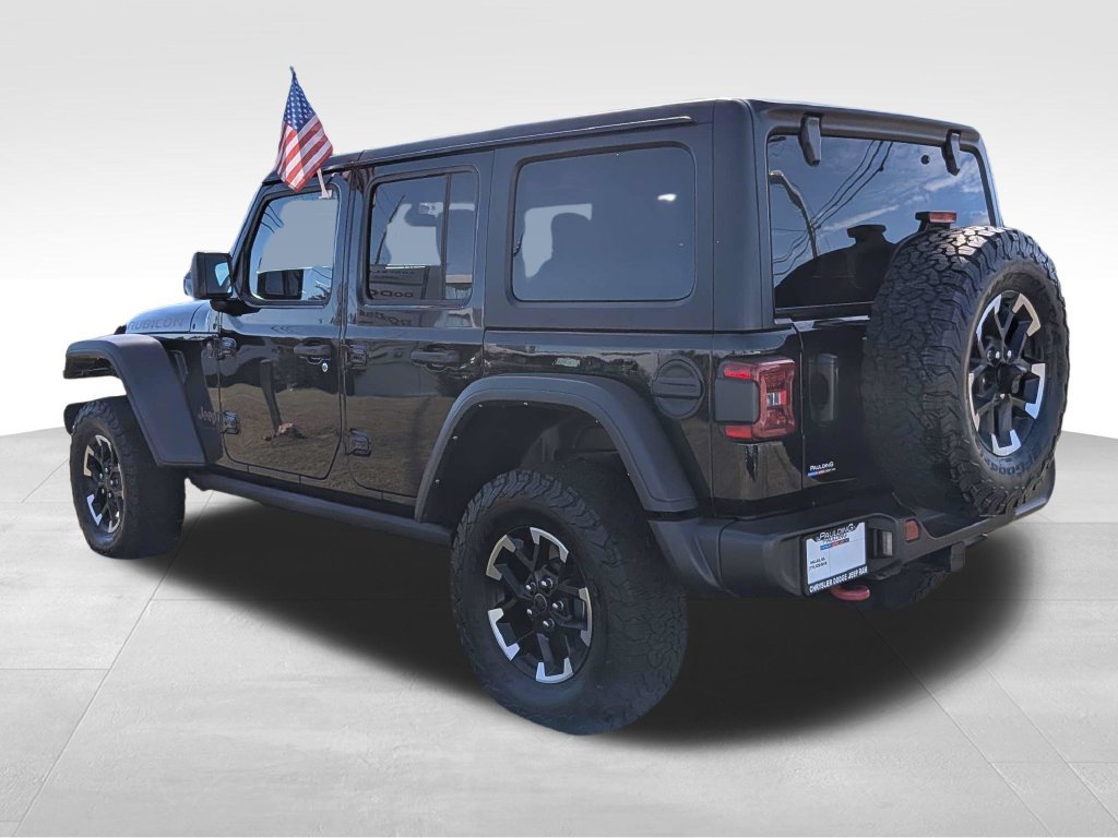 Used 2025 Jeep Wrangler Unlimited Rubicon AWD/4WD image 6
