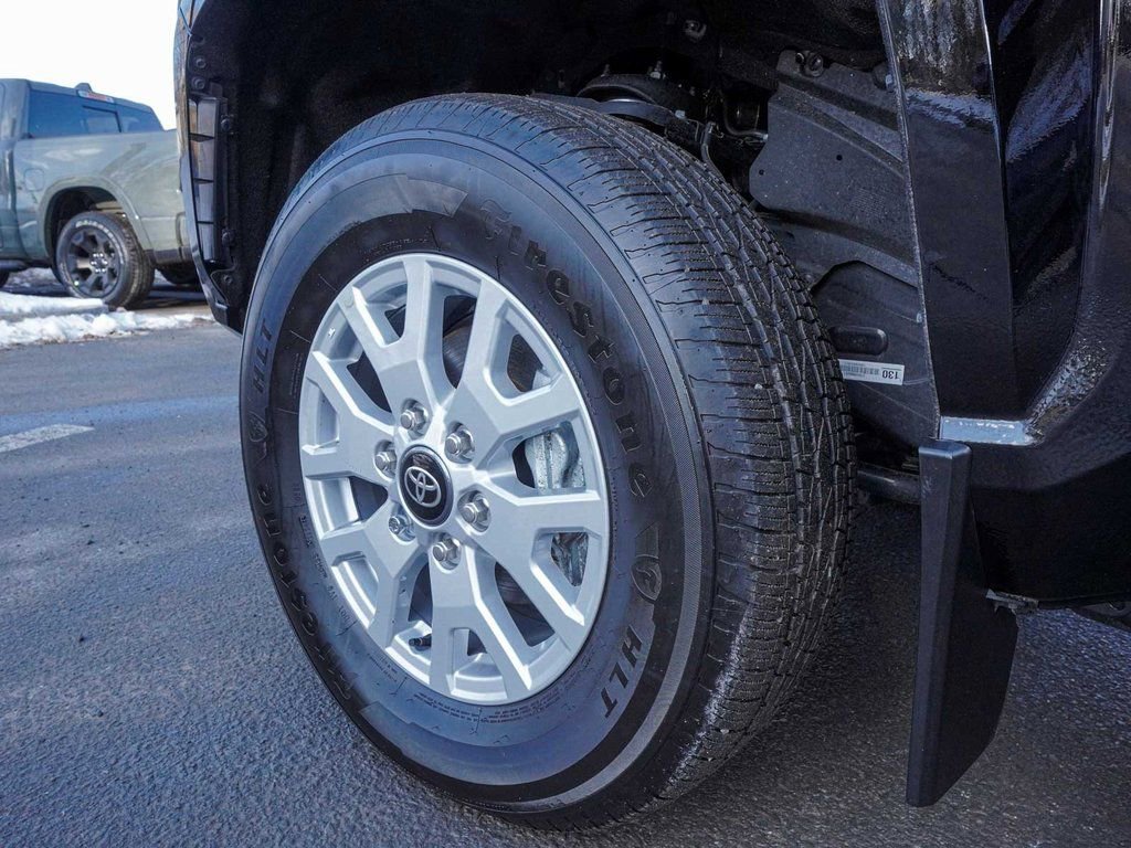 Used 2024 Toyota Tacoma SR5 image 9