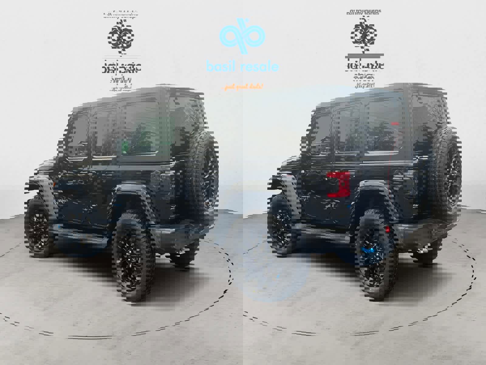 Used 2023 Jeep Wrangler Sahara w/ Cold Weather Group image 8