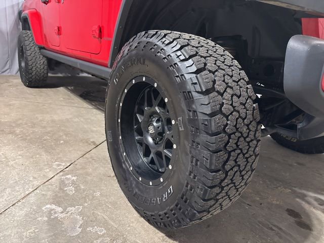 Used 2020 Jeep Gladiator Overland w/ LED Lighting Group image 18