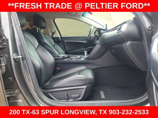 Used 2022 Genesis G70 2.0T image 40