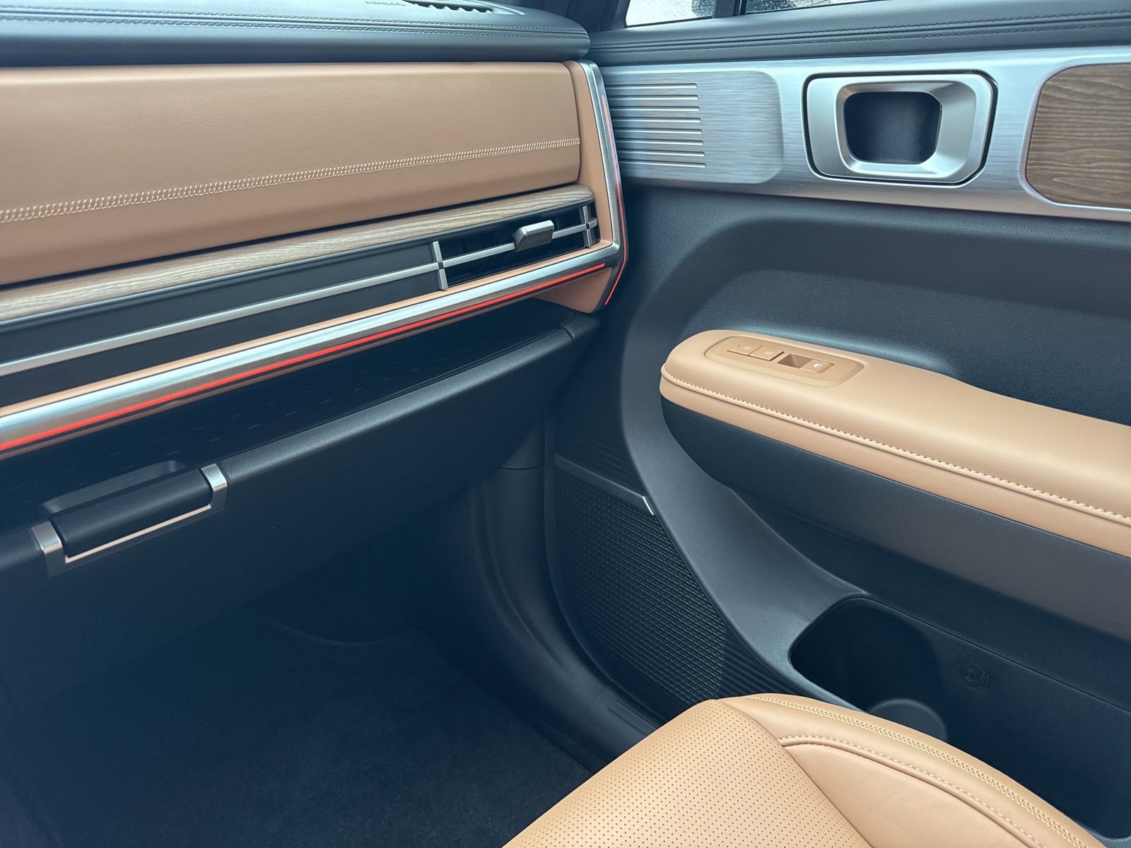 Used 2026 Hyundai Santa Fe Calligraphy image 33