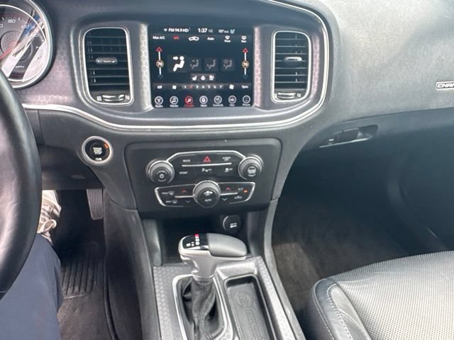 Used 2017 Dodge Charger R/T w/ Plus Group RWD image 25