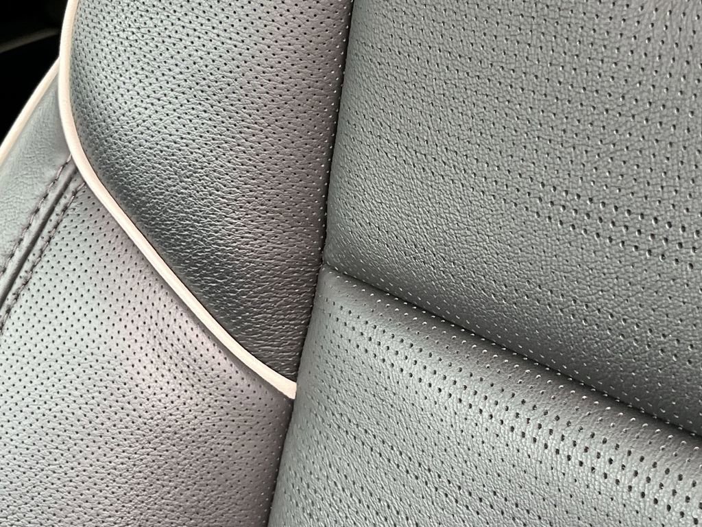 Used 2023 Cadillac Escalade ESV Premium Luxury w/ LPO, Radiant Package image 38