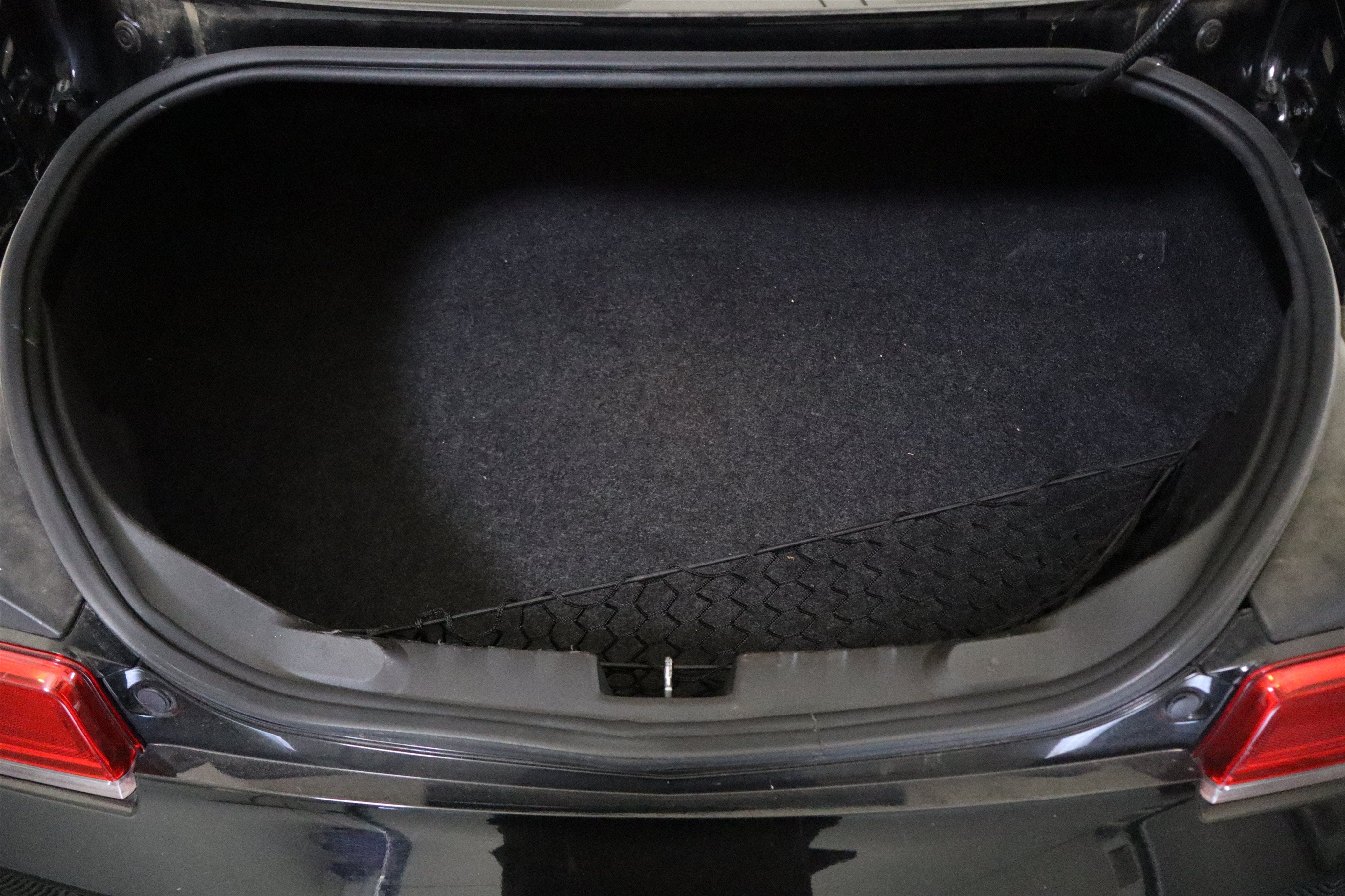 Used 2014 Chevrolet Camaro SS RWD image 9