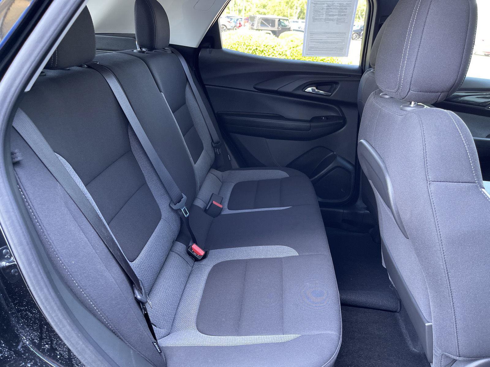 Used 2026 Chevrolet TrailBlazer LT FWD image 30