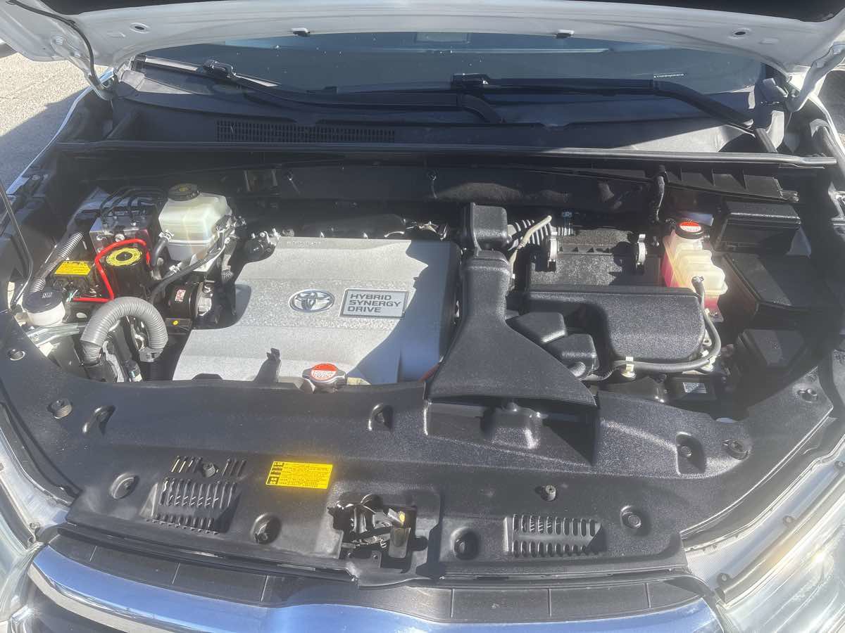 Used 2016 Toyota Highlander Limited Platinum image 37