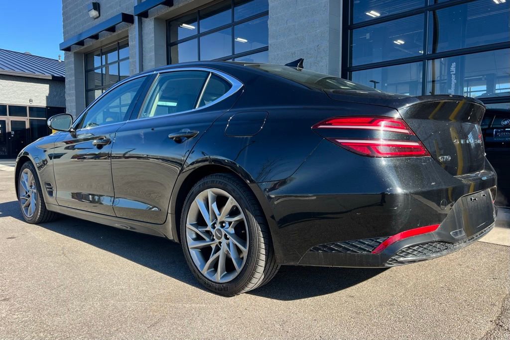 Used 2022 Genesis G70 2.0T image 5