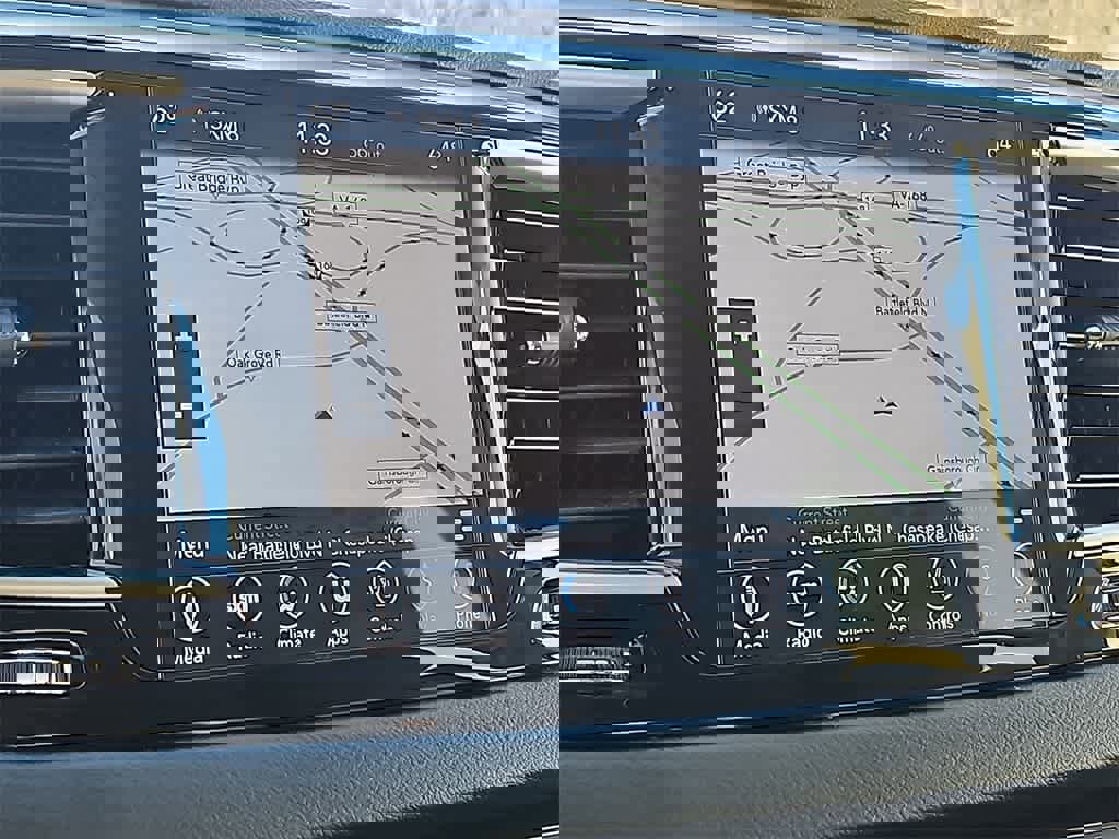 Used 2019 Chrysler Pacifica Touring-L image 15