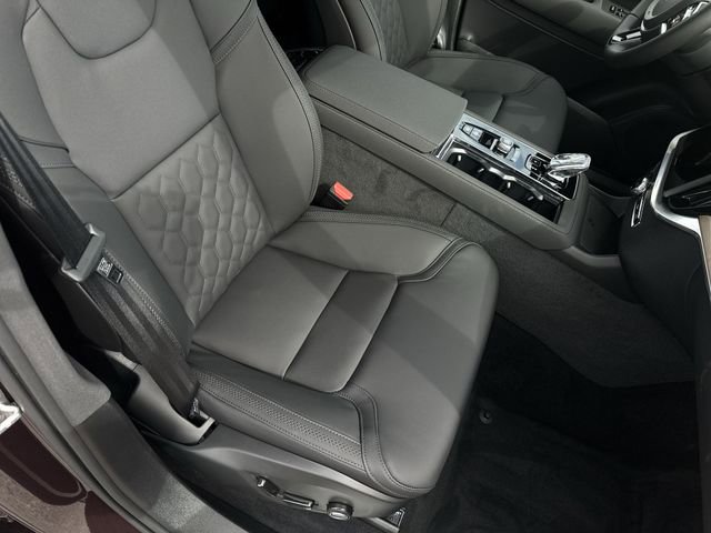 New 2026 Volvo XC90 B5 Plus AWD/4WD image 28