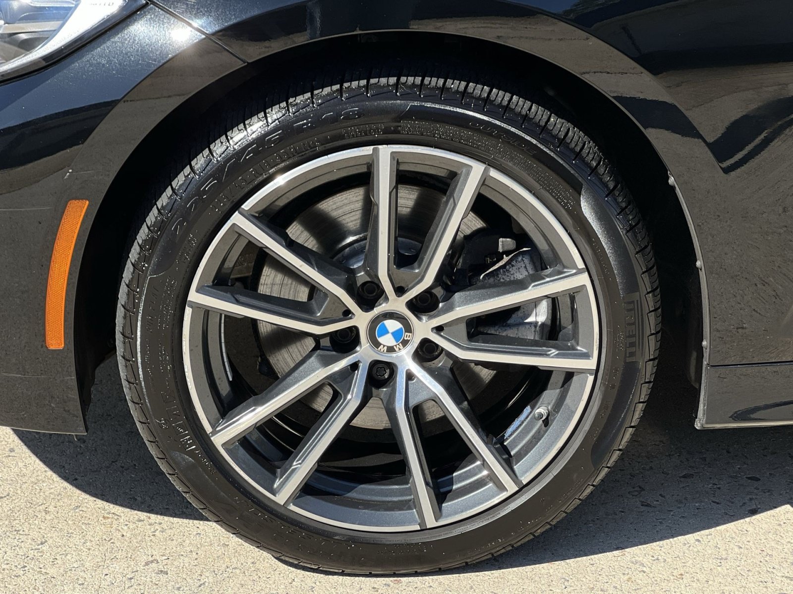 Used 2022 BMW 330i xDrive Sedan w/ Convenience Package AWD/4WD image 17