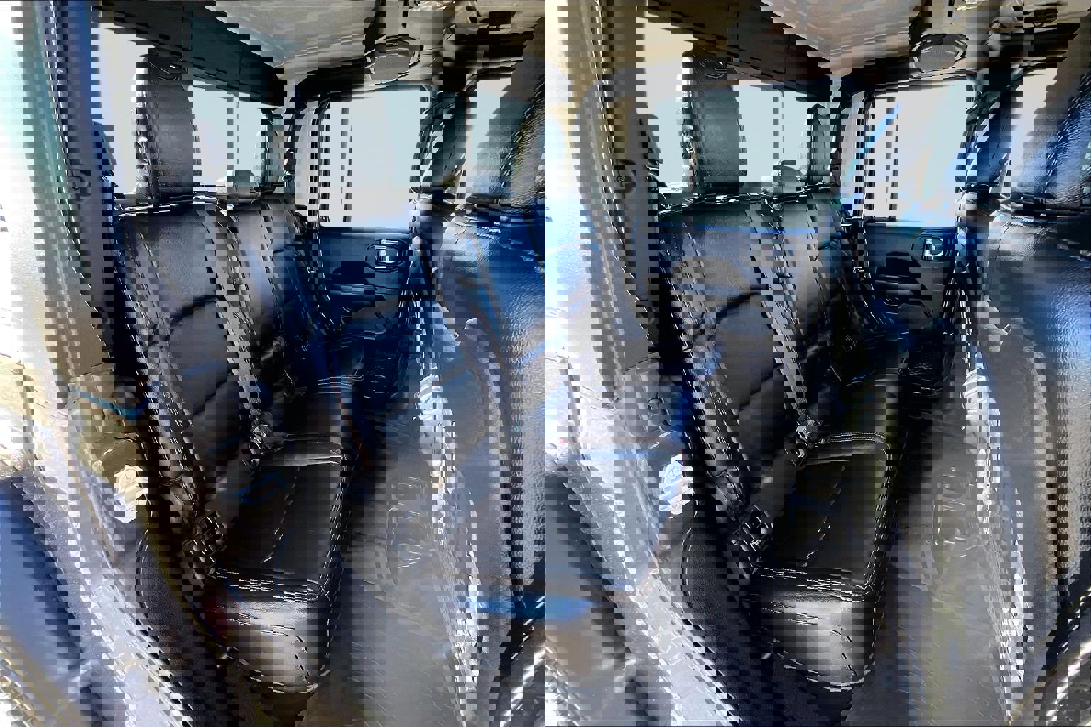 Used 2023 Jeep Gladiator Mojave w/ Cold Weather Group image 26