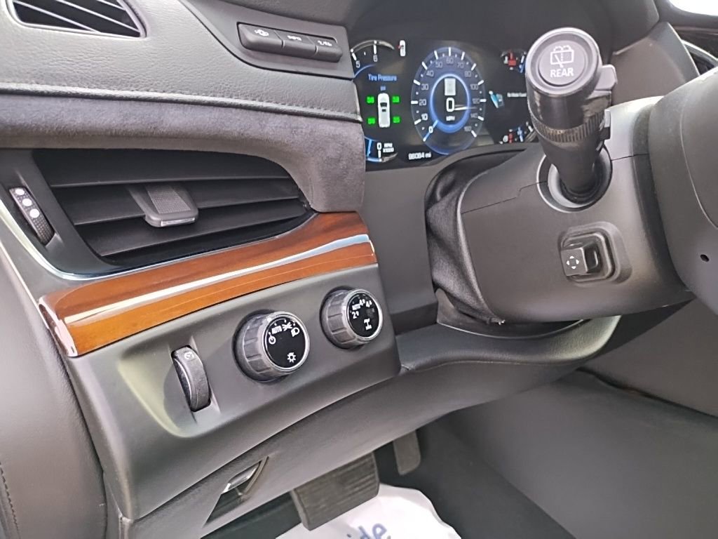 Used 2018 Cadillac Escalade ESV Premium Luxury AWD/4WD image 27