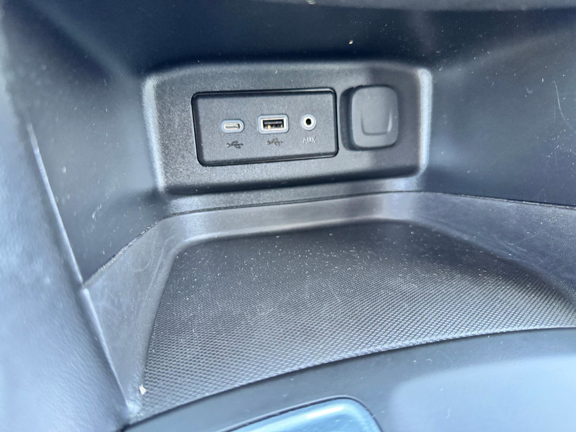 Used 2021 Chevrolet Equinox LT image 35