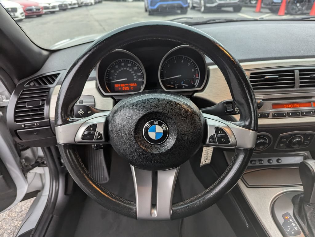 Used 2004 BMW Z4 3.0i RWD image 16