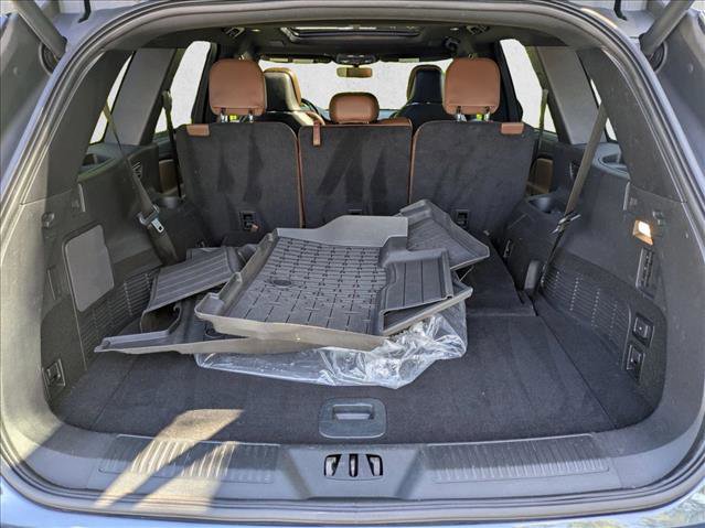 Used 2023 Lincoln Aviator Reserve w/ Equipment Group 201A image 6