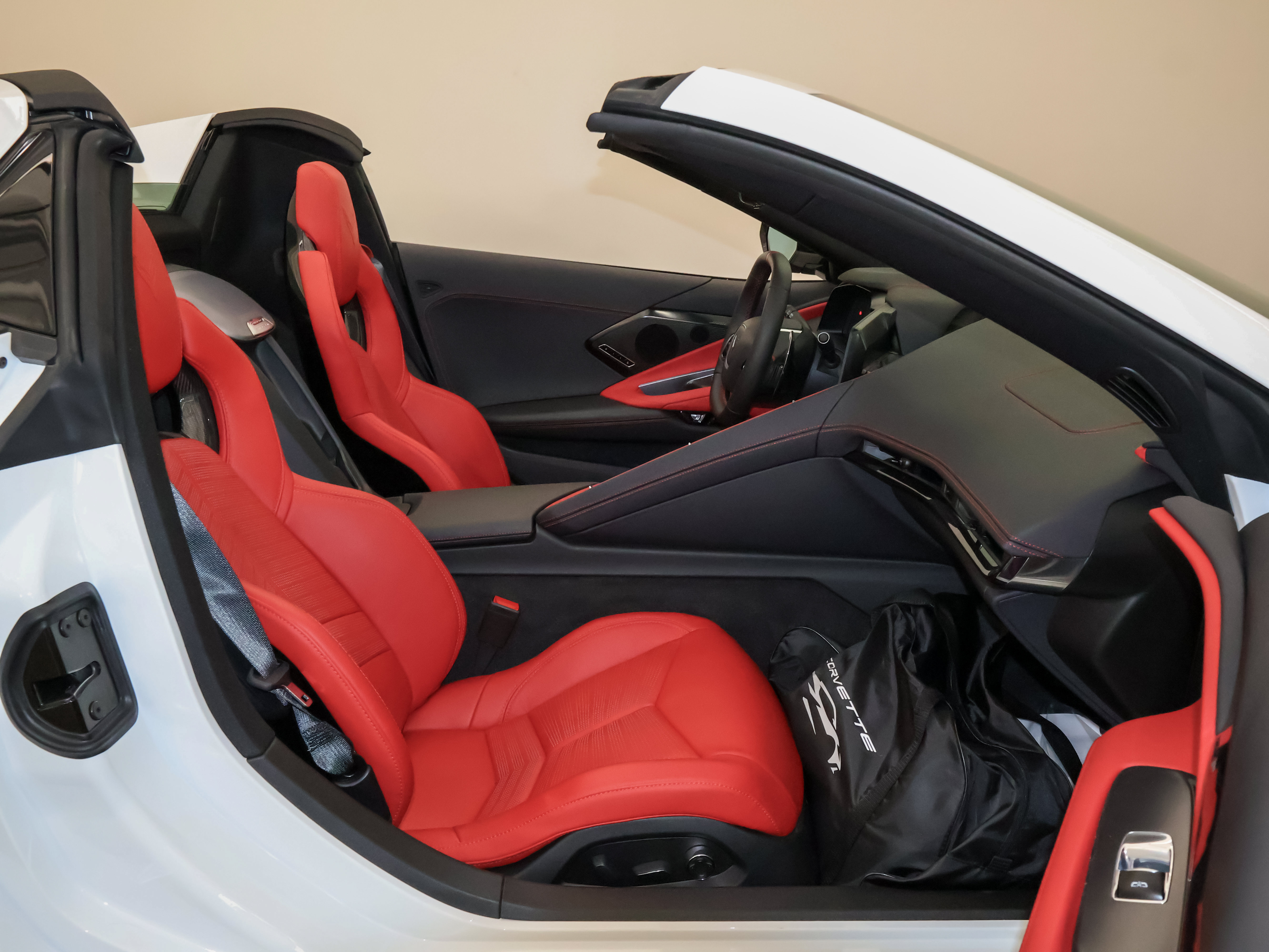 Used 2024 Chevrolet Corvette Stingray Preferred Conv w/ Z51 Performance Package RWD image 50