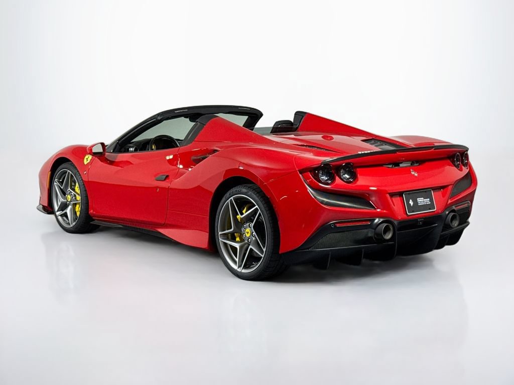 Used 2022 Ferrari F8 Tributo RWD image 2
