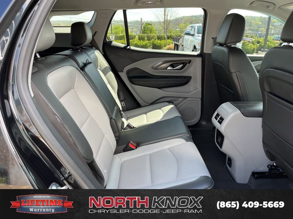 Used 2024 GMC Terrain SLT image 20