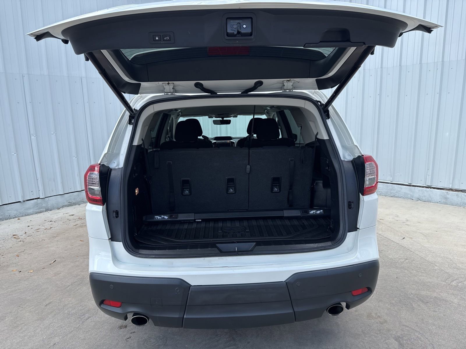 Used 2021 Subaru Ascent Premium w/ Convenience Package image 13