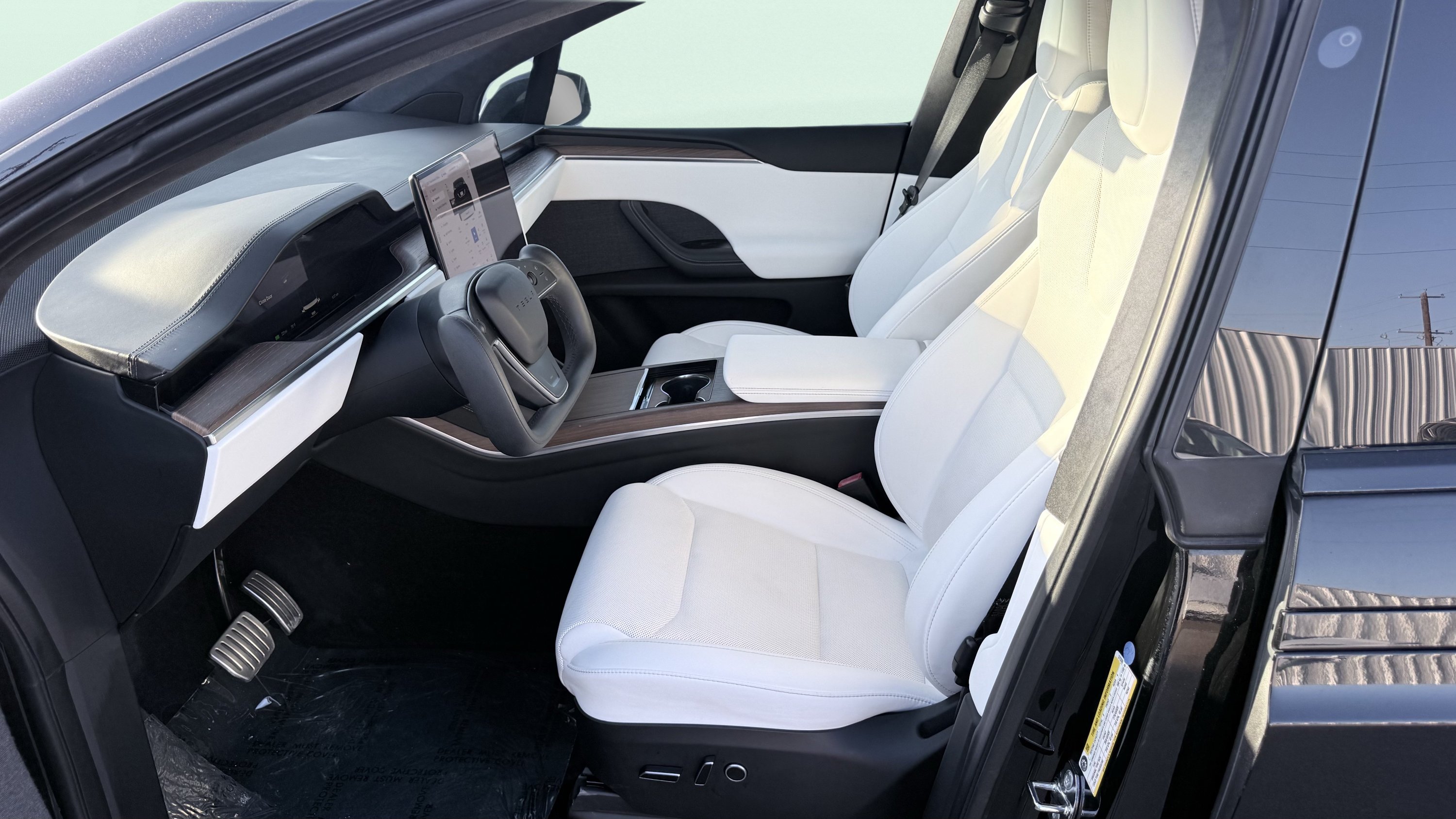 Used 2023 Tesla Model X AWD/4WD image 21
