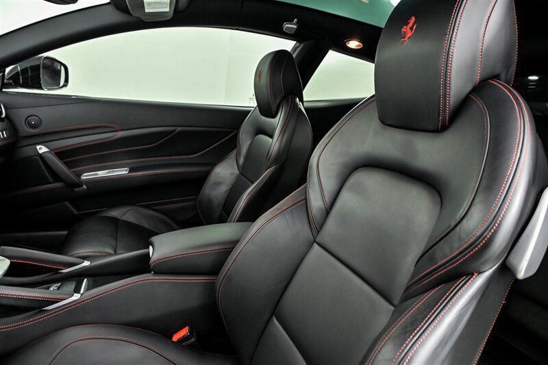 Used 2016 Ferrari FF AWD/4WD image 17
