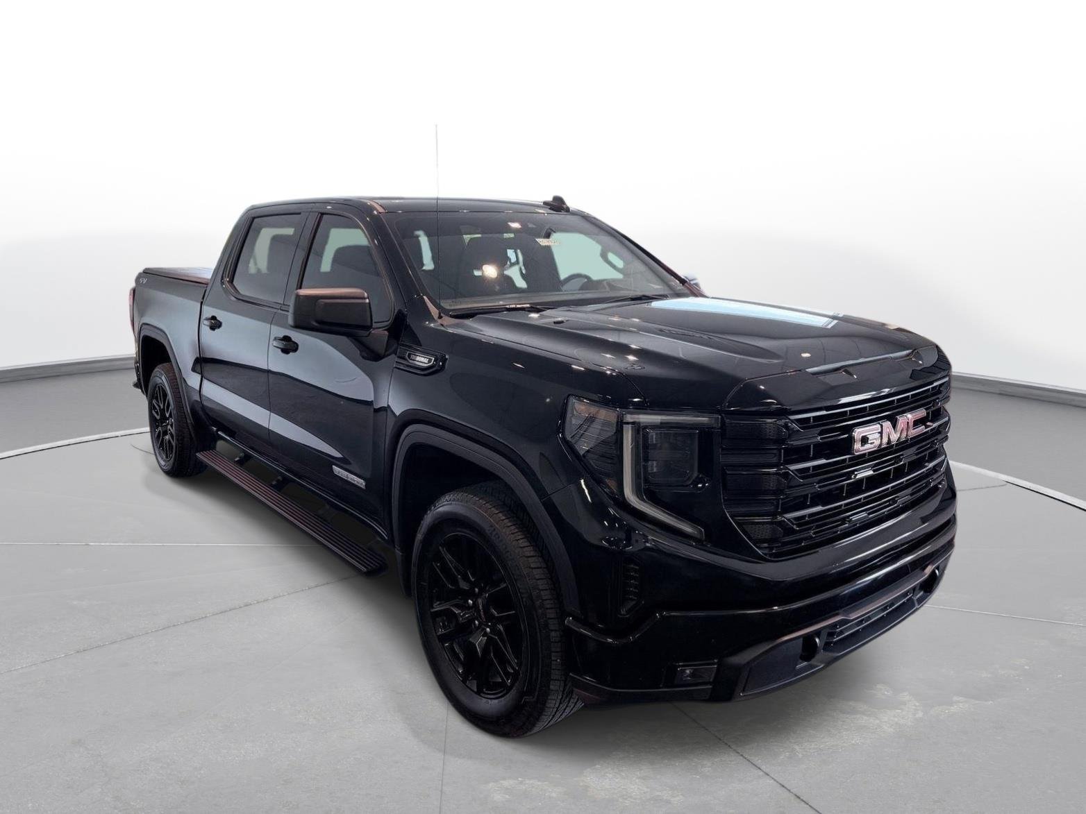 Used 2024 GMC Sierra 1500 Elevation AWD/4WD image 7