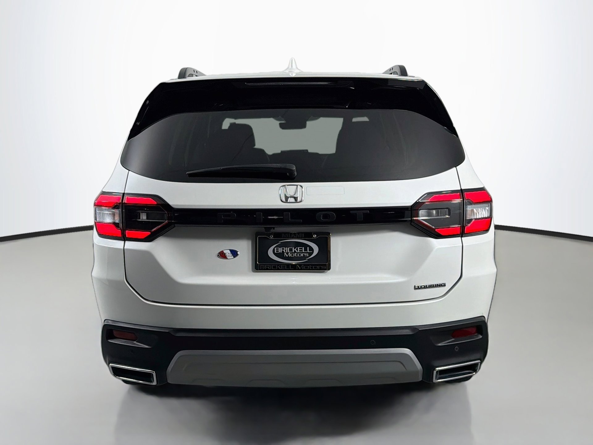 Used 2024 Honda Pilot Touring image 4
