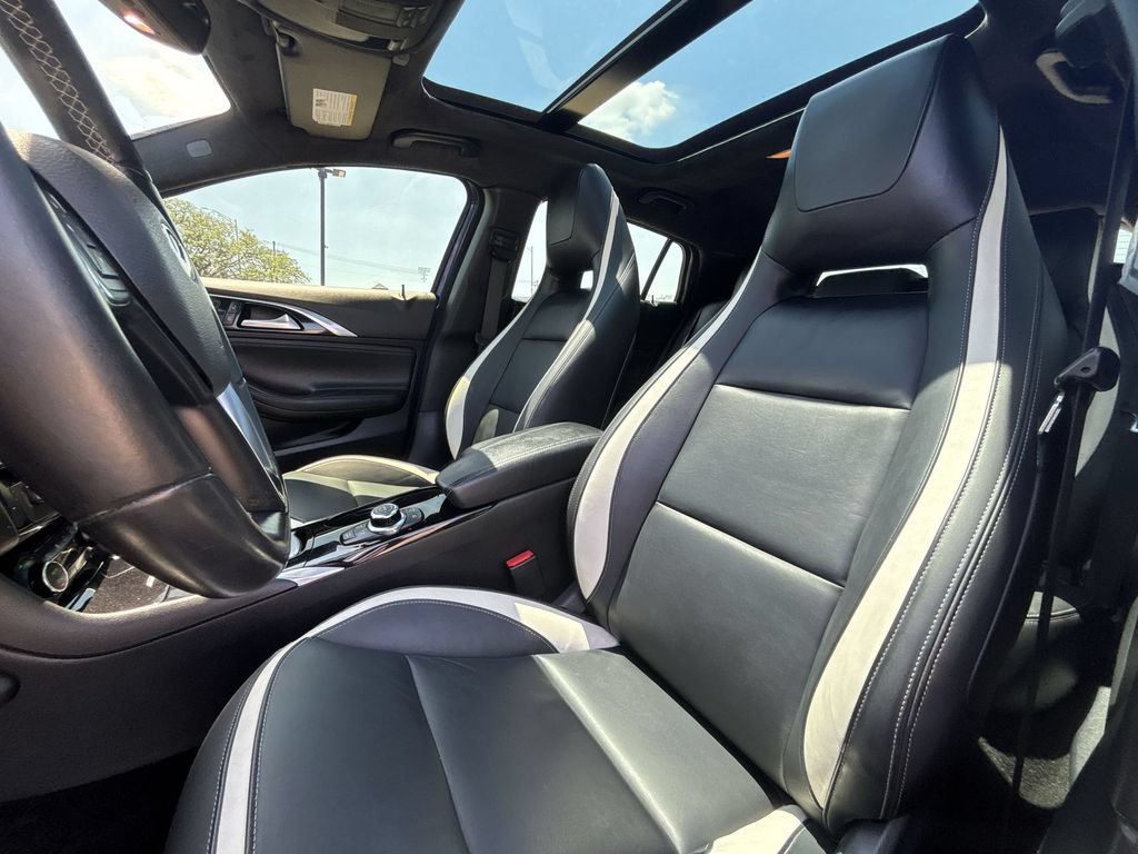 Certified 2018 INFINITI QX30 Sport w/ Sport Leather Package FWD image 13