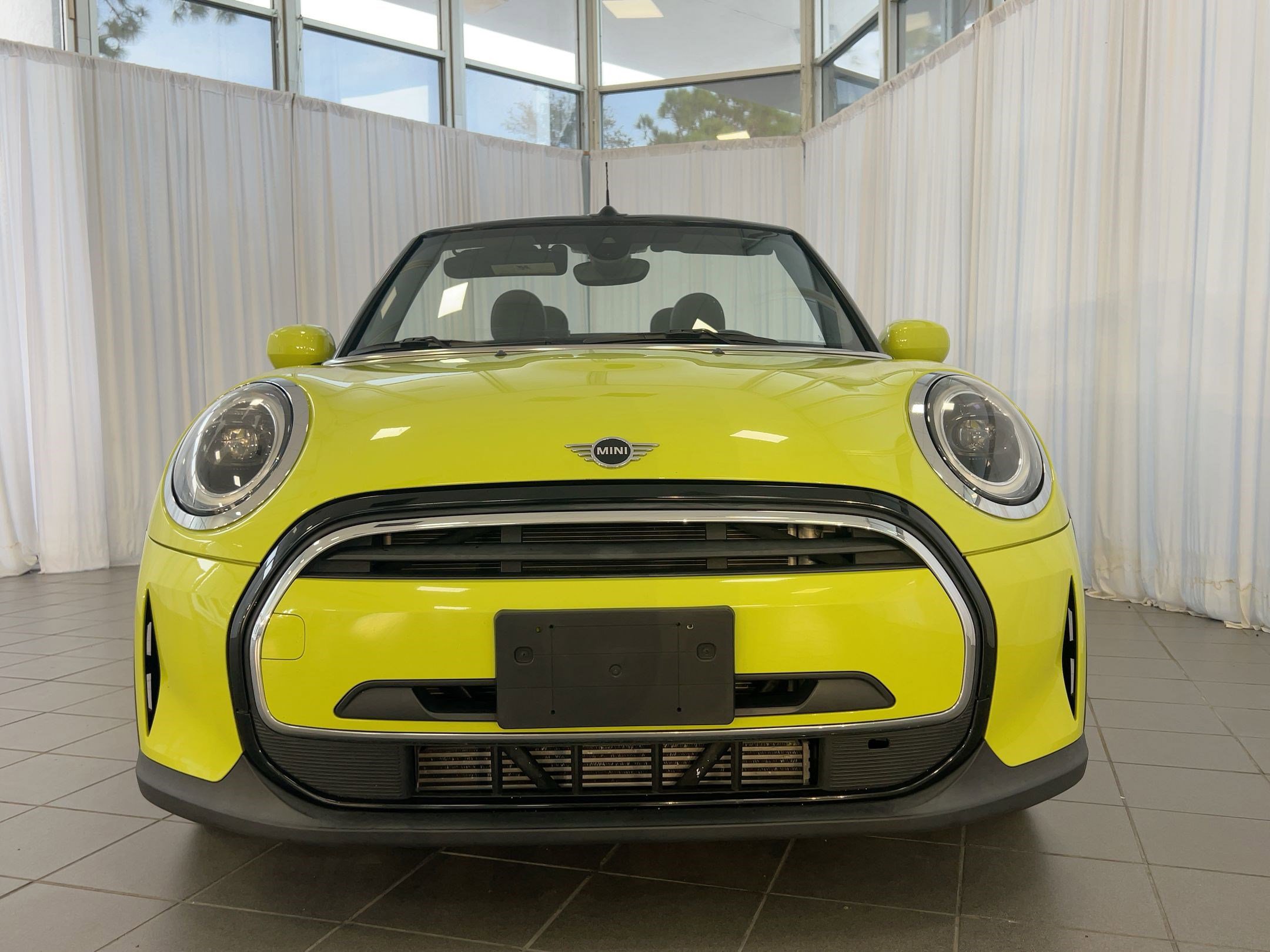 Used 2022 MINI Cooper Convertible image 6