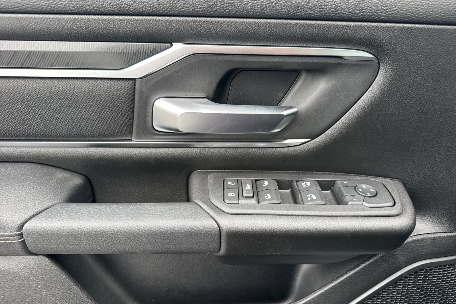 New 2026 RAM 1500 2WD Crew Cab image 10