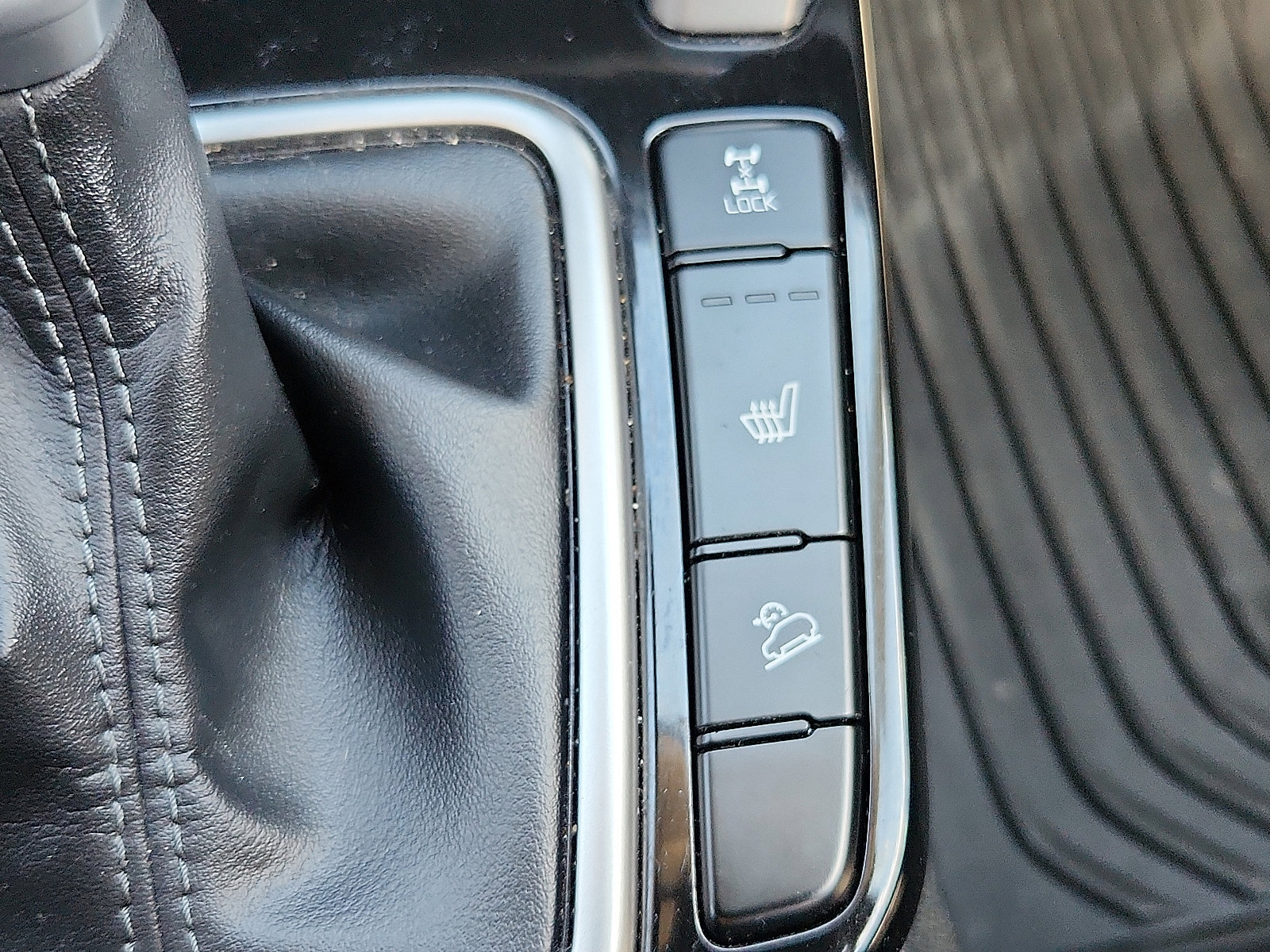 Used 2023 Kia Seltos EX image 19