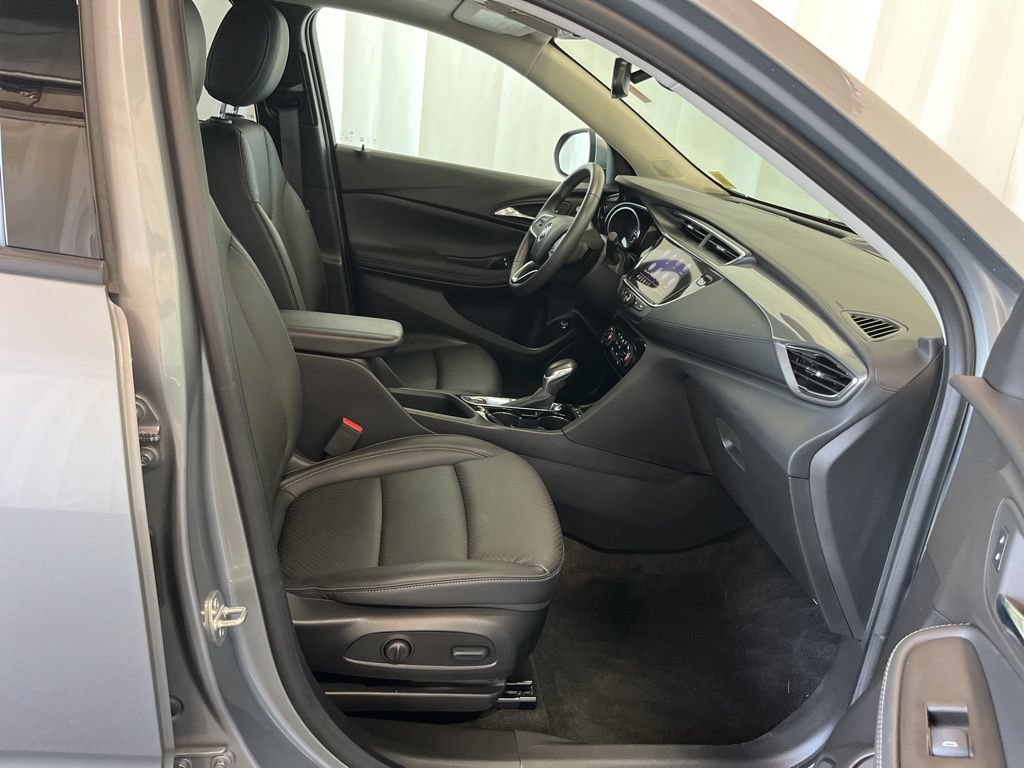Used 2023 Buick Encore GX Essence w/ Experience Buick Package AWD/4WD image 21