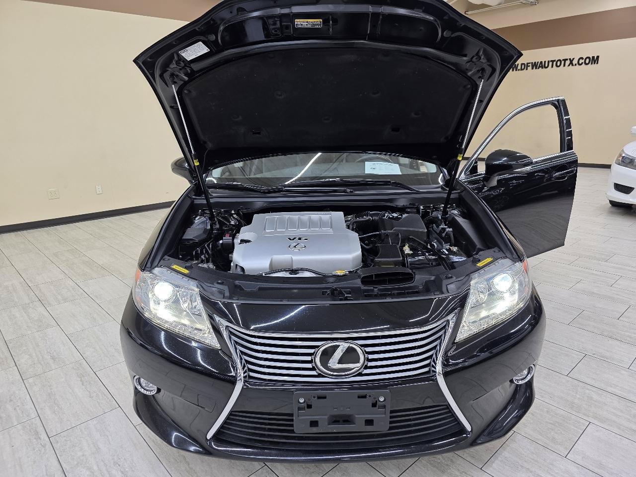 Used 2015 Lexus ES 350 w/ Luxury Package FWD image 44