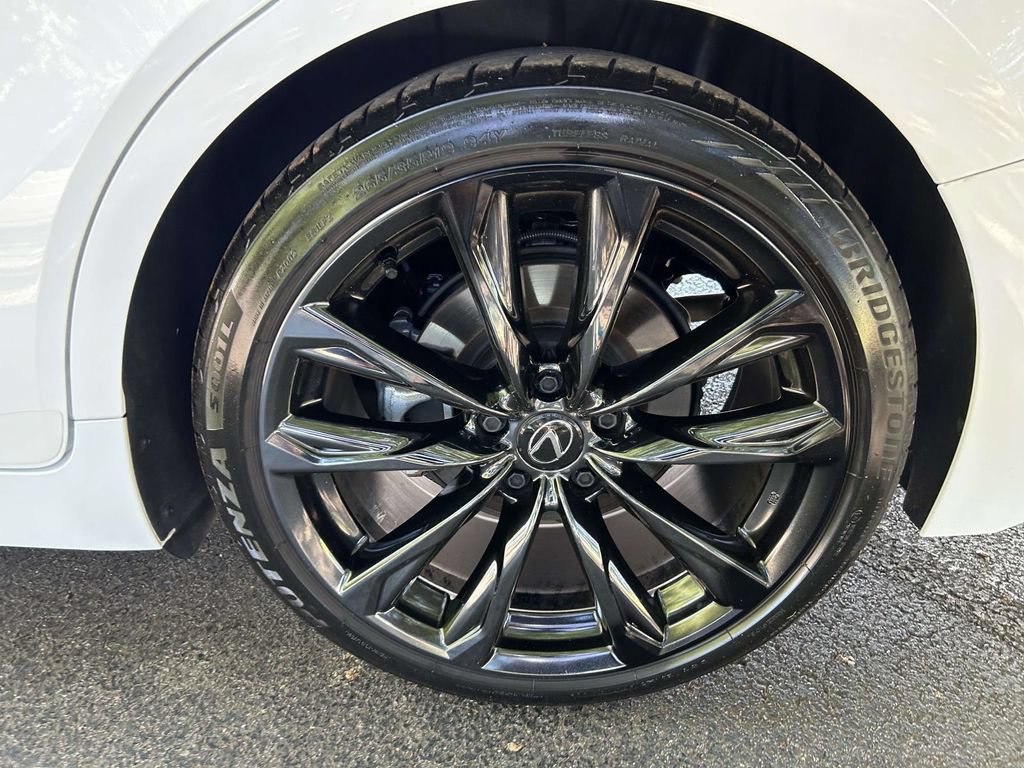 Used 2024 Lexus IS 350 F Sport w/ Navigation Package RWD image 7