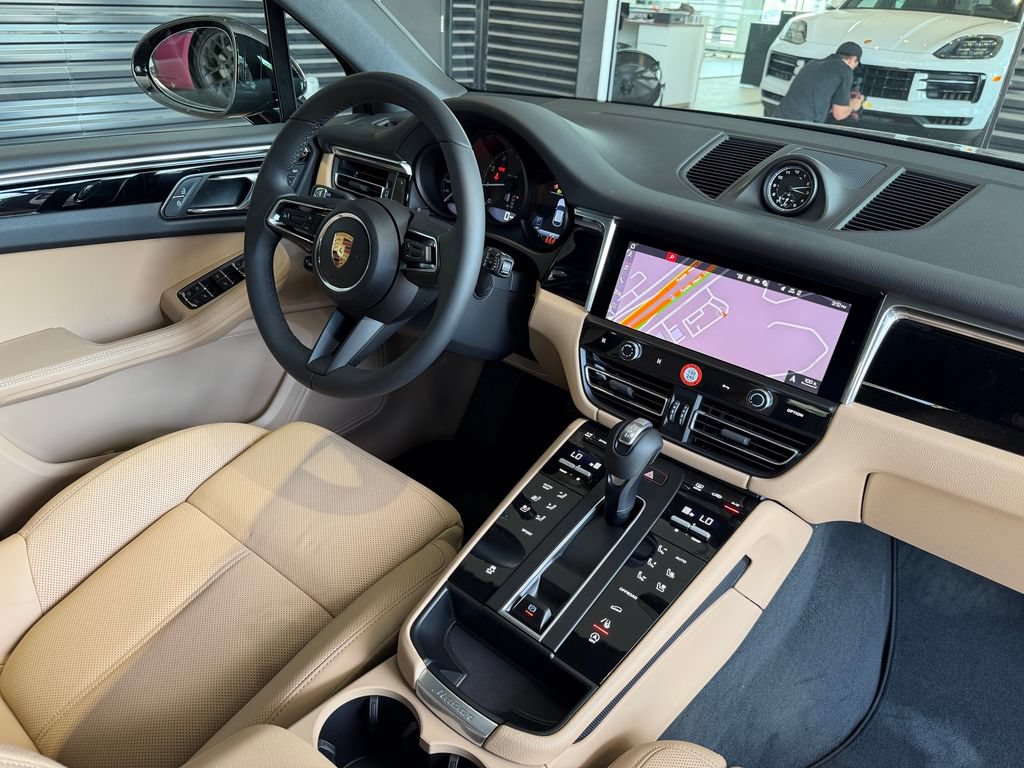 New 2026 Porsche Macan AWD/4WD image 25