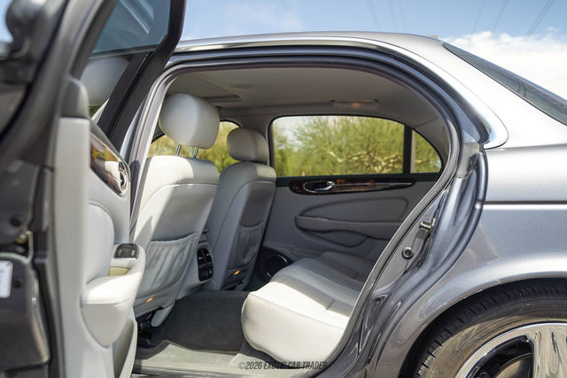 Used 2006 Jaguar XJ8 RWD image 42