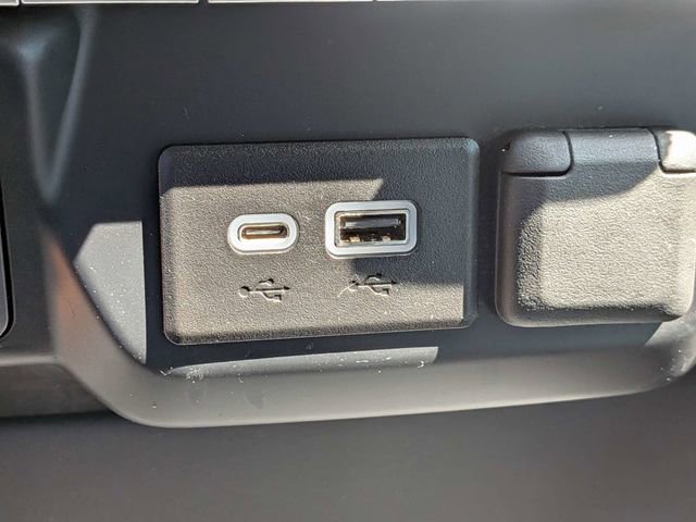 Used 2020 Chevrolet Silverado 1500 RST AWD/4WD image 23