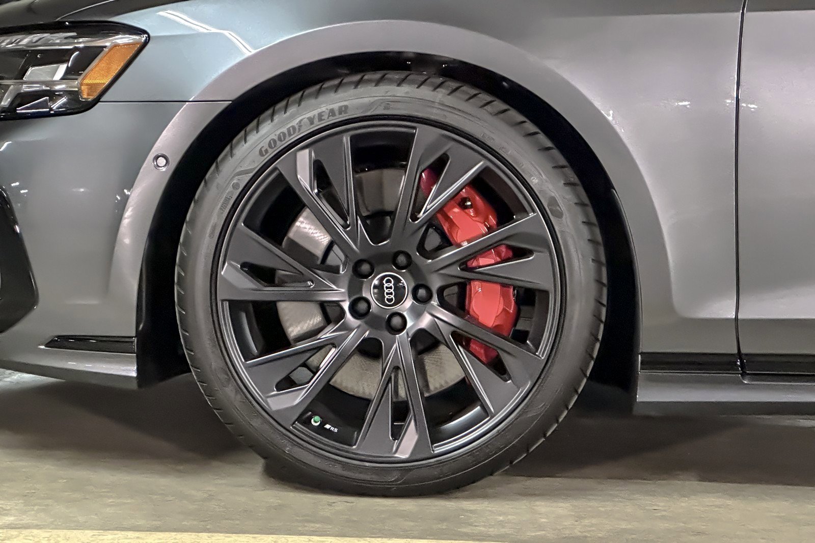 New 2025 Audi S8 image 22