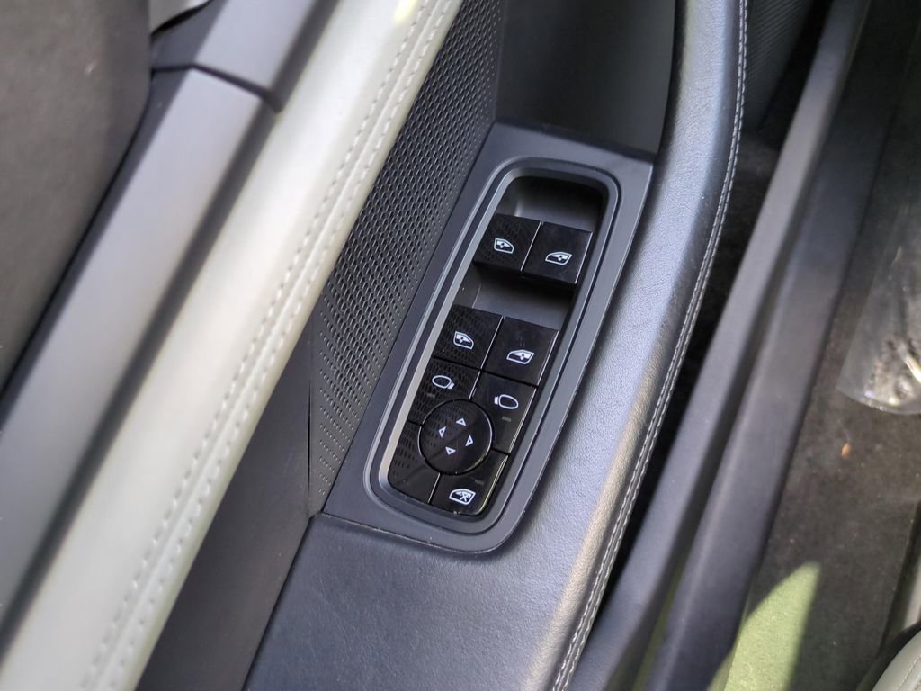 Used 2020 Porsche Taycan 4S AWD/4WD image 19
