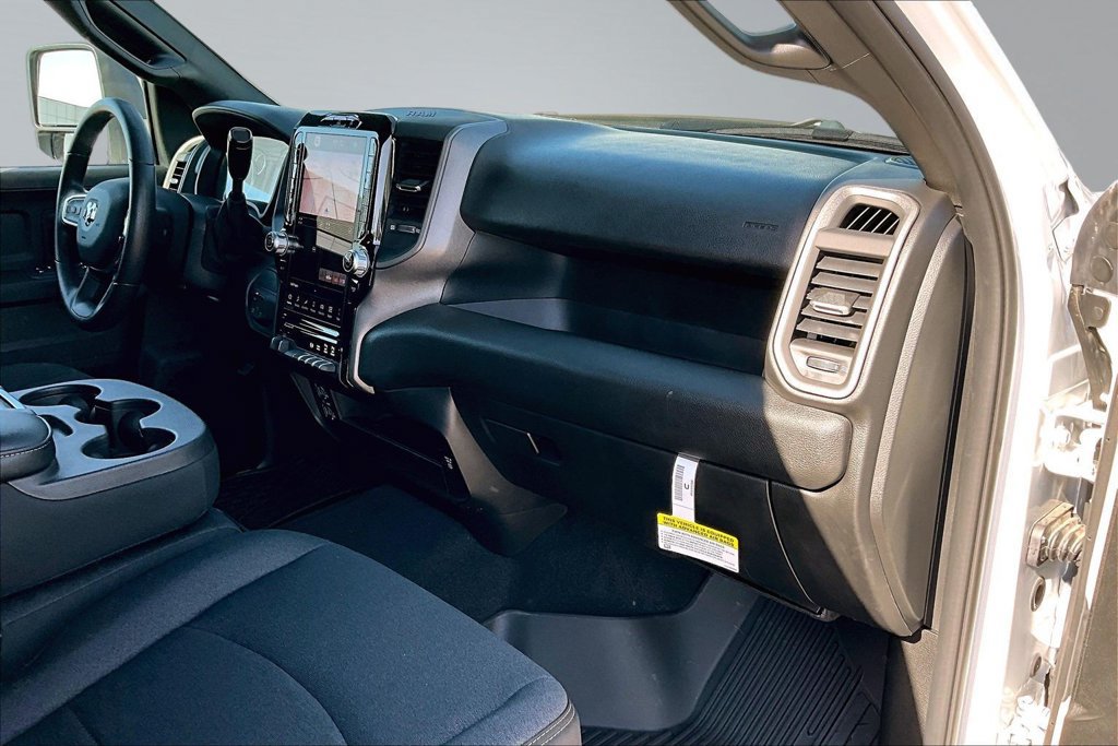 New 2026 RAM 3500 Tradesman AWD/4WD image 17