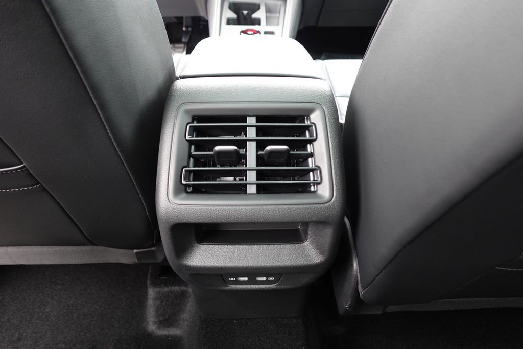 New 2026 Volkswagen Tiguan SE R-Line AWD/4WD image 26