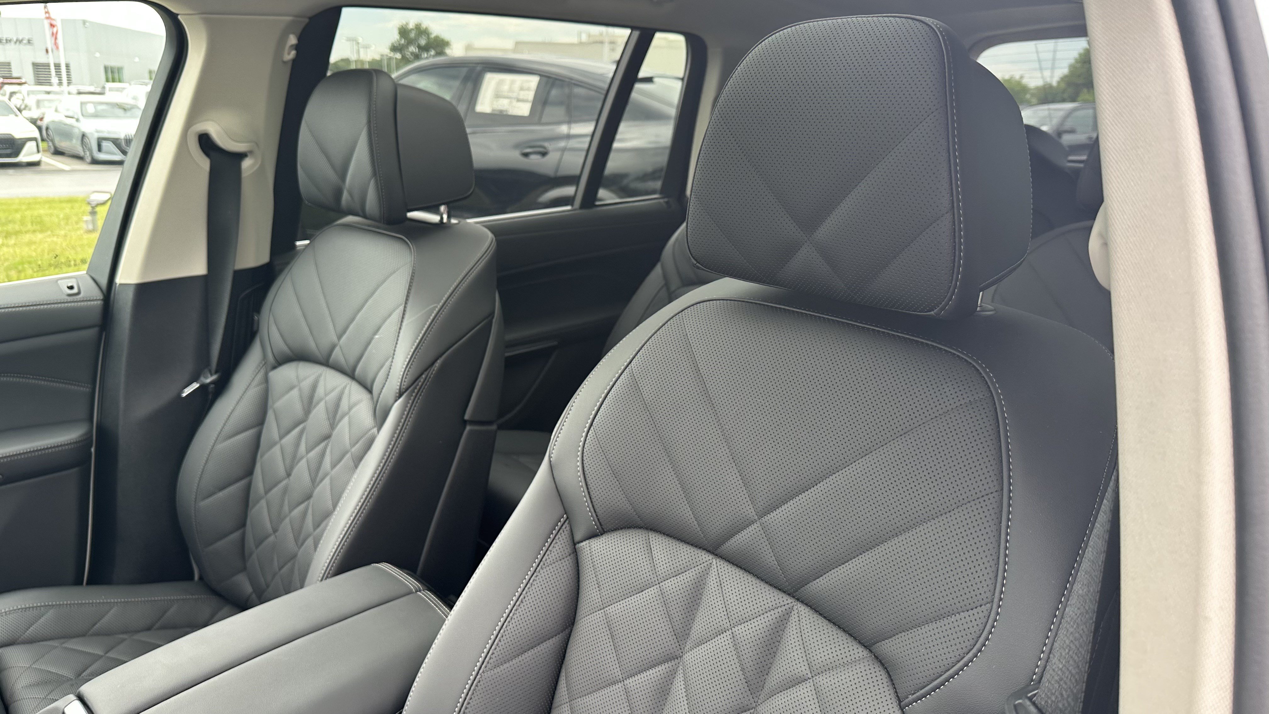 Certified 2026 BMW X7 xDrive40i AWD/4WD image 18