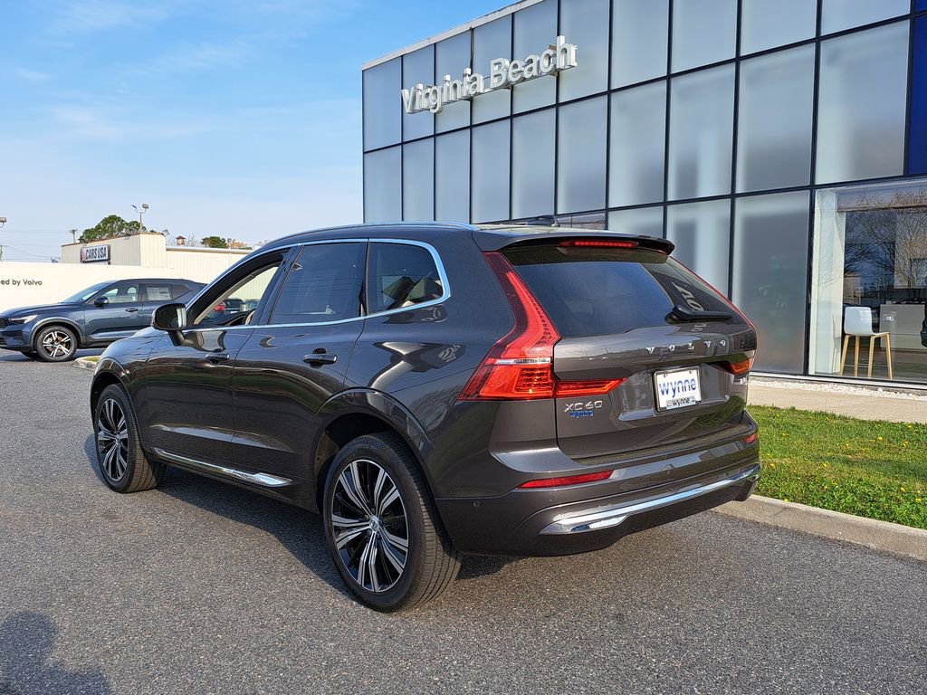 Used 2023 Volvo XC60 B5 Ultimate w/ Climate Package image 5