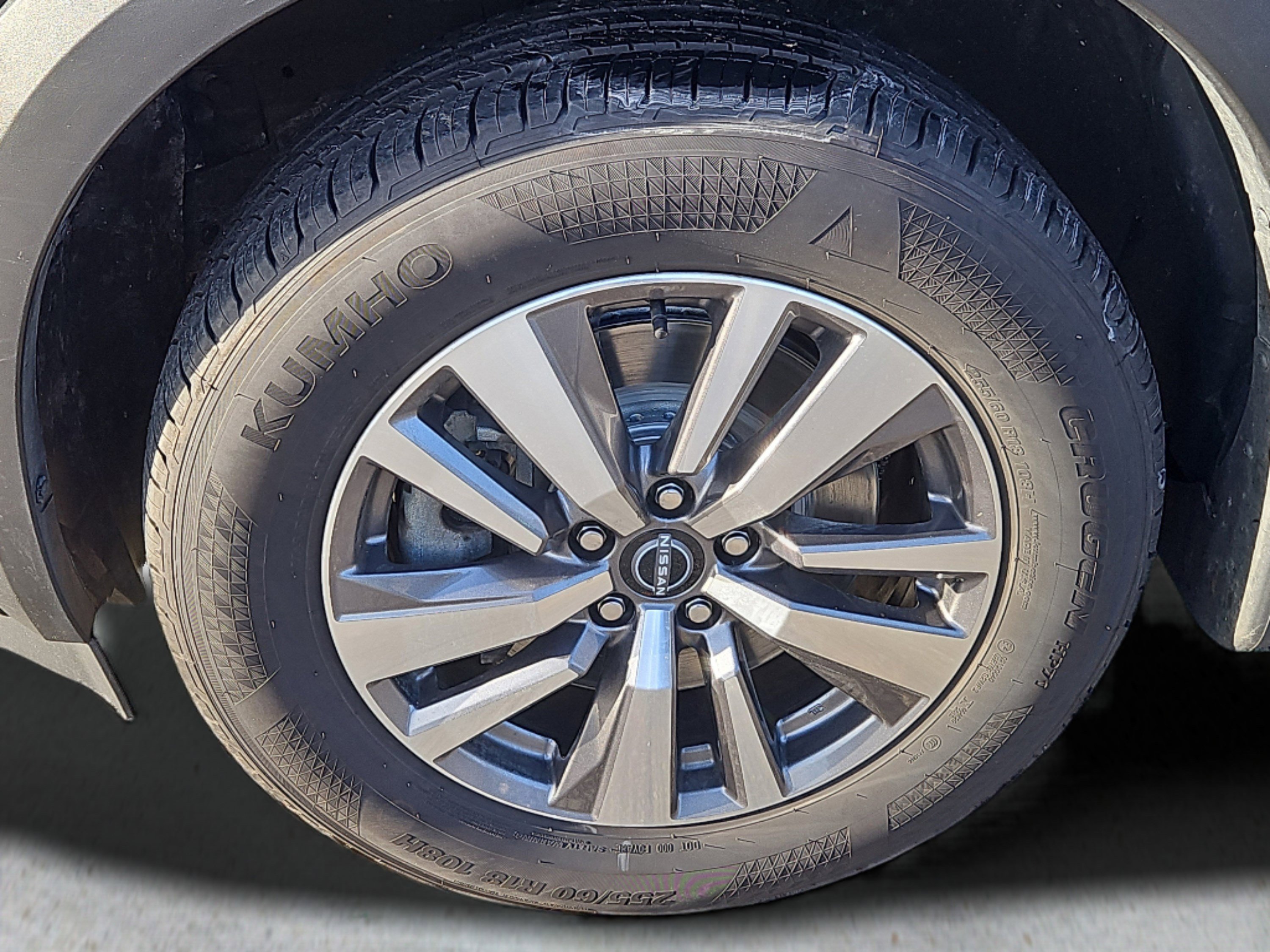 Used 2022 Nissan Pathfinder SL w/ SL Black Package image 25