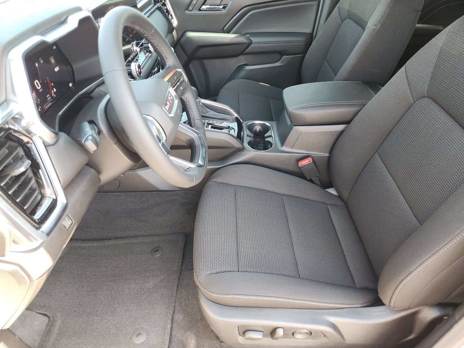New 2026 GMC Canyon Elevation w/ Convenience Package RWD image 16