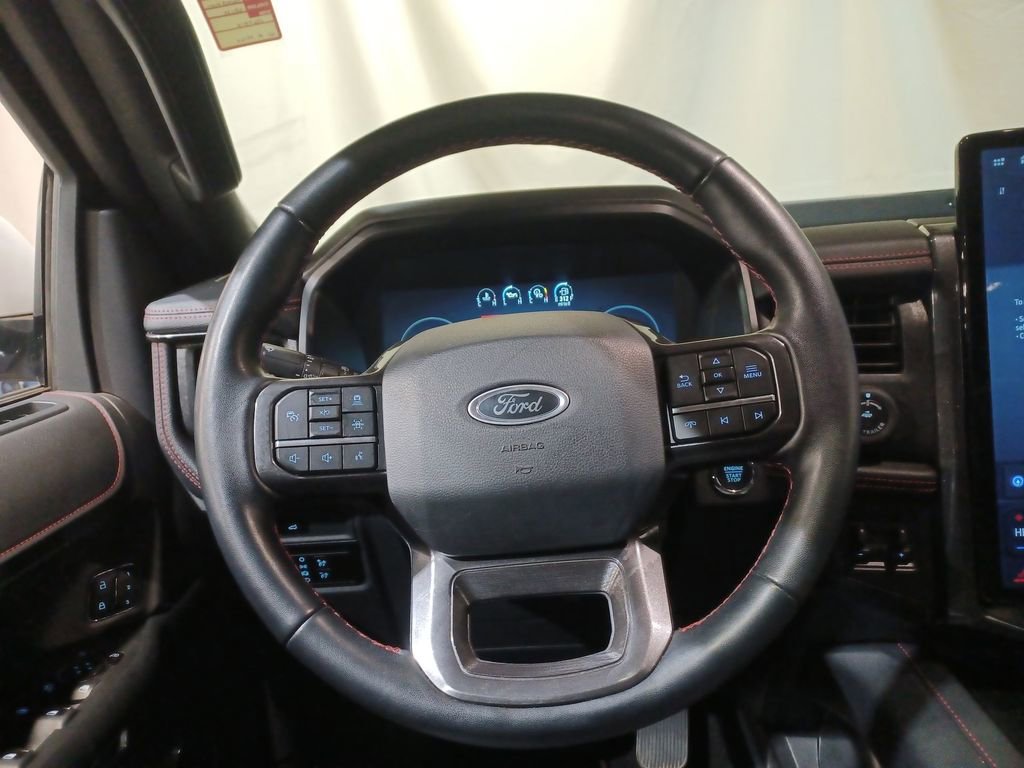 Used 2022 Ford Expedition Max Limited image 11