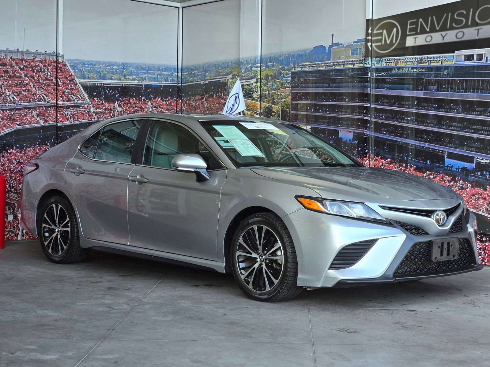 Certified 2018 Toyota Camry SE w/ Moonroof Package