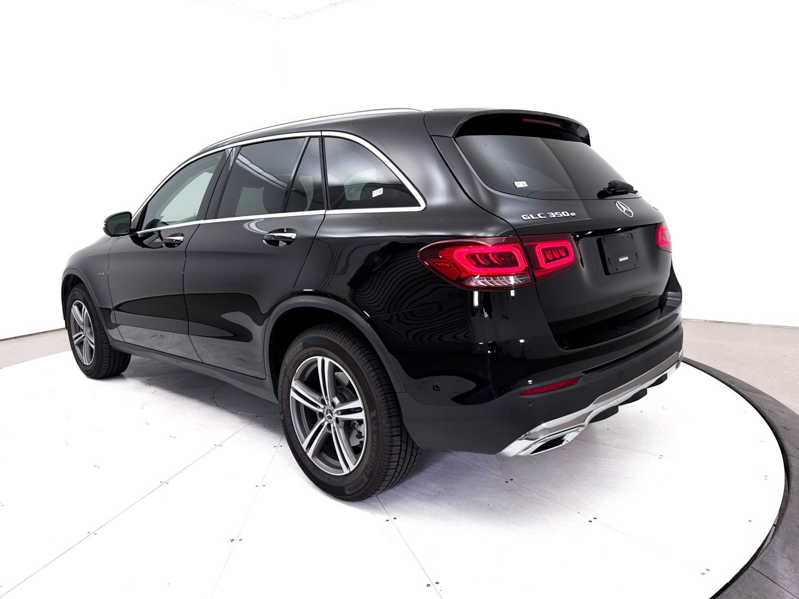 Used 2020 Mercedes-Benz GLC 350e 4MATIC image 17
