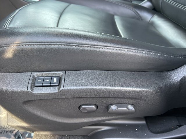 Used 2018 Buick Encore Premium image 21